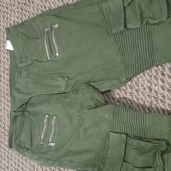 Army green cargo pants - Picture 2 of 7